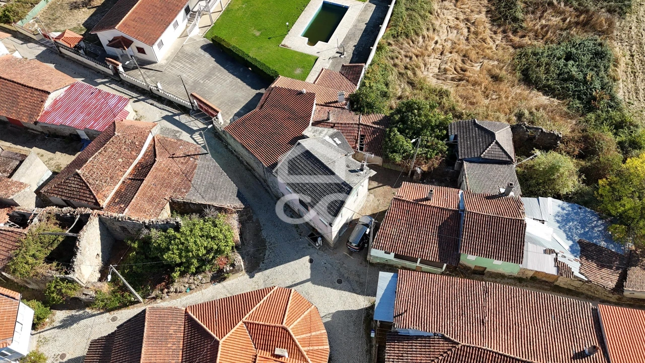 Moradia T3 para Venda em Vilarelho da Raia Foto 37