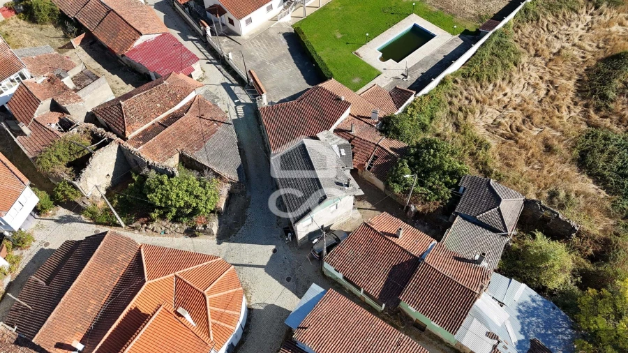 Moradia T3 para Venda em Vilarelho da Raia Foto 38