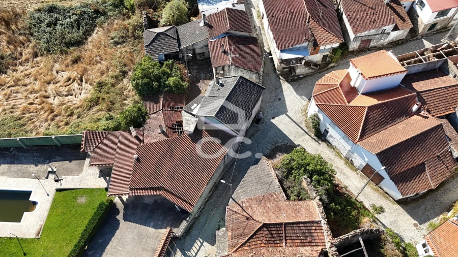 Moradia T3 para Venda em Vilarelho da Raia Foto 7