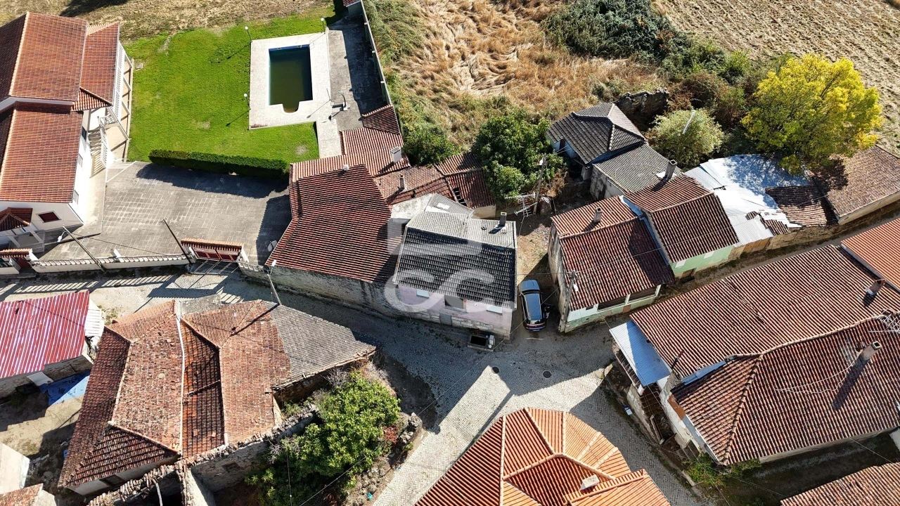 Moradia T3 para Venda em Vilarelho da Raia Foto 35