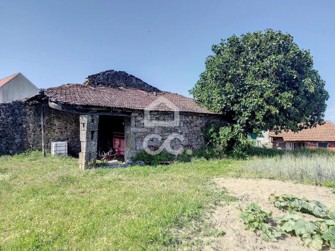 Moradia T7 para Venda em Travancas e Roriz Foto 12