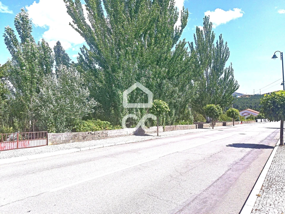 Terreno para Venda em Boticas e Granja Foto 10