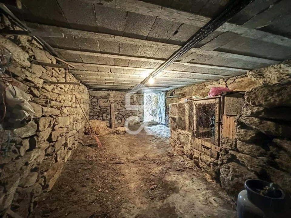 Moradia T3 para Venda em Vilar de Perdizes e Meixide Foto 17