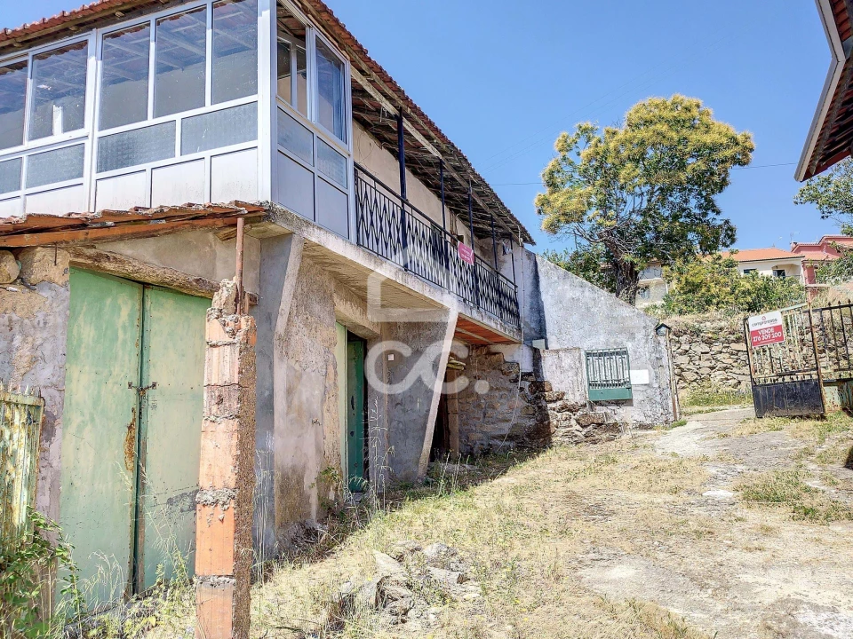 Moradia T4 para Venda em Travancas e Roriz Foto 5