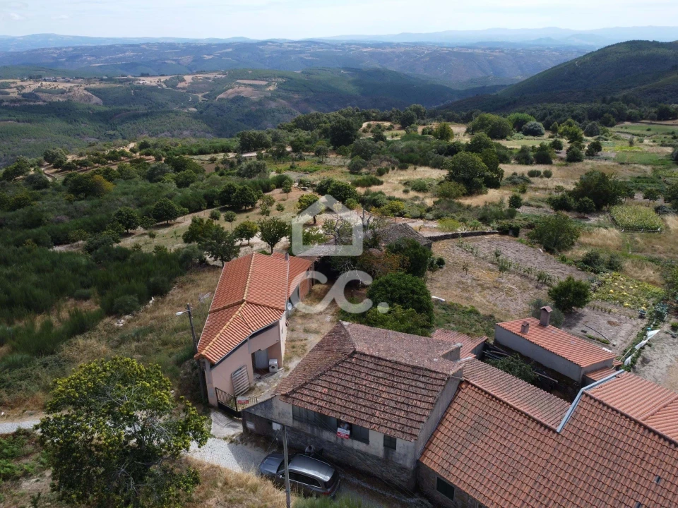 Moradia T4 para Venda em Travancas e Roriz Foto 30