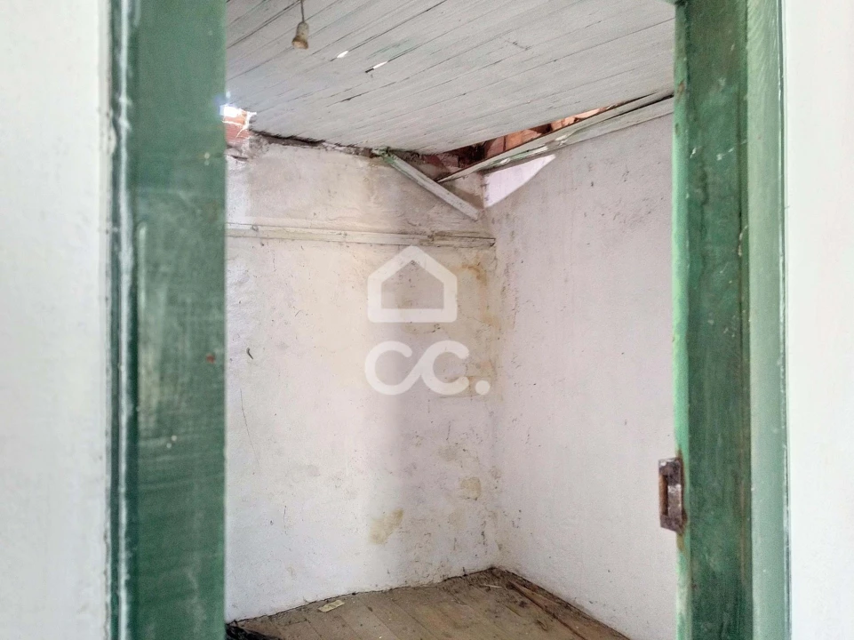 Moradia T4 para Venda em Travancas e Roriz Foto 12