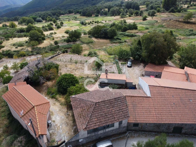 Moradia T4 para Venda em Travancas e Roriz Foto 28