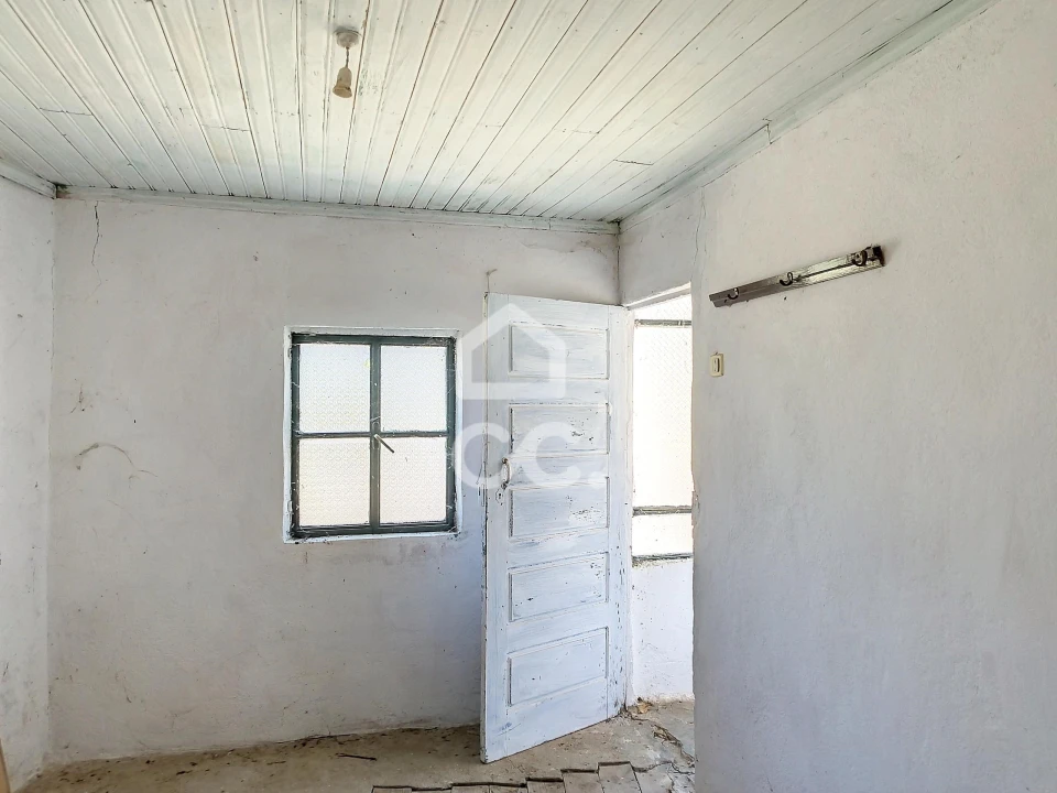 Moradia T4 para Venda em Travancas e Roriz Foto 10