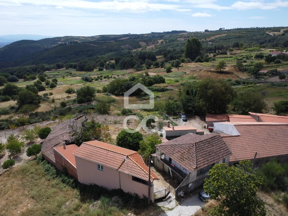 Moradia T4 para Venda em Travancas e Roriz Foto 27