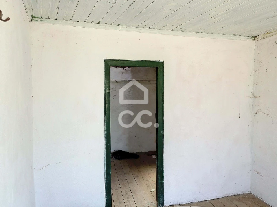 Moradia T4 para Venda em Travancas e Roriz Foto 11