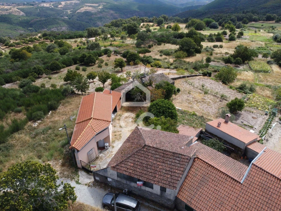 Moradia T4 para Venda em Travancas e Roriz Foto 29