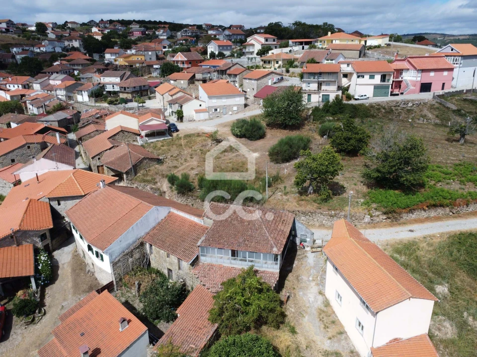 Moradia T4 para Venda em Travancas e Roriz Foto 26