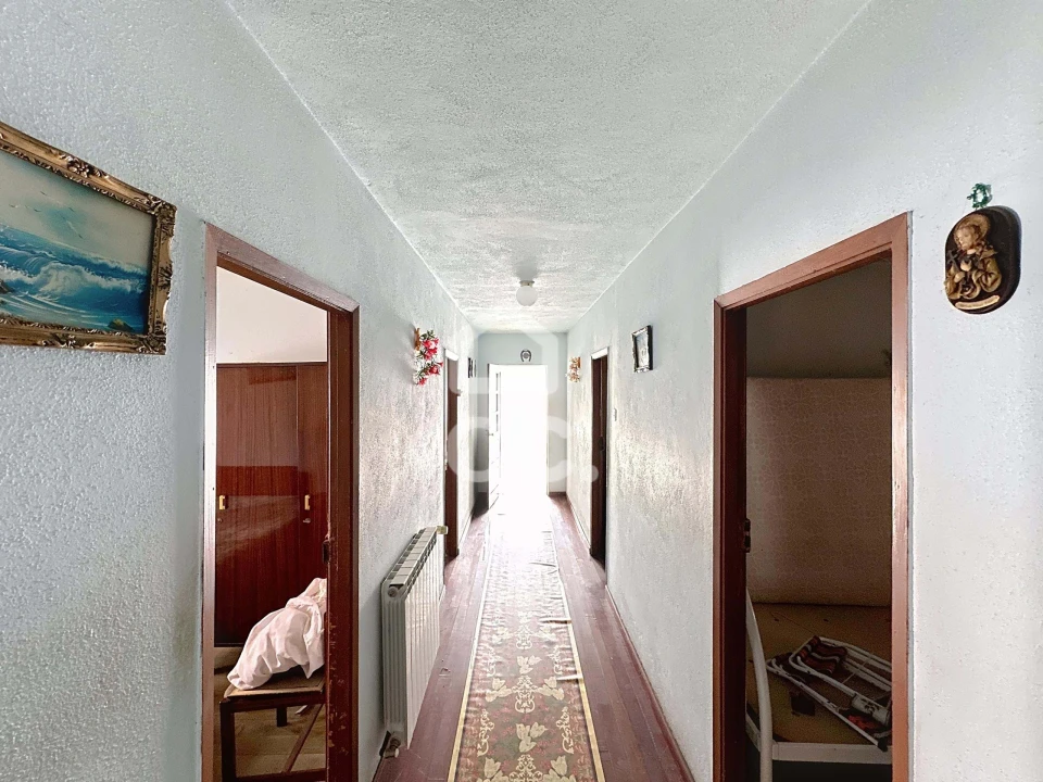 Moradia T4 para Venda em Aguas Frias Foto 9