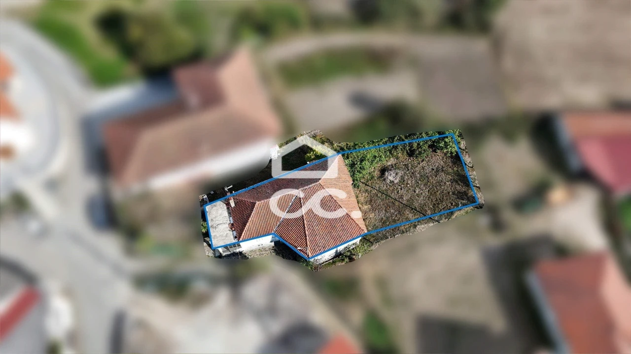 Moradia T4 para Venda em Aguas Frias Foto 18