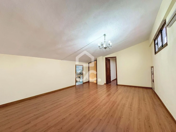 Moradia T3 para Venda em Santa Maria Maior Foto 27