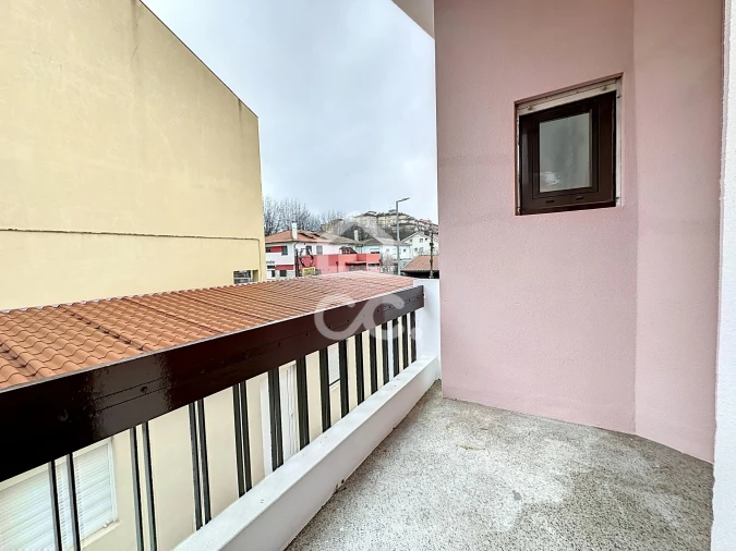 Moradia T3 para Venda em Santa Maria Maior Foto 4