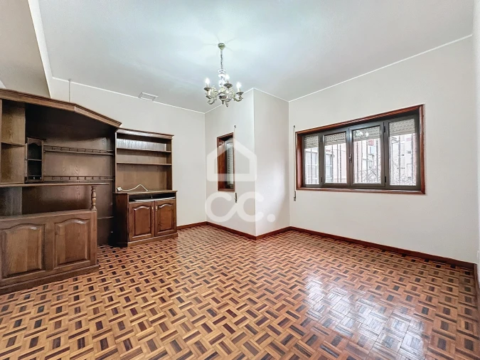 Moradia T3 para Venda em Santa Maria Maior Foto 6