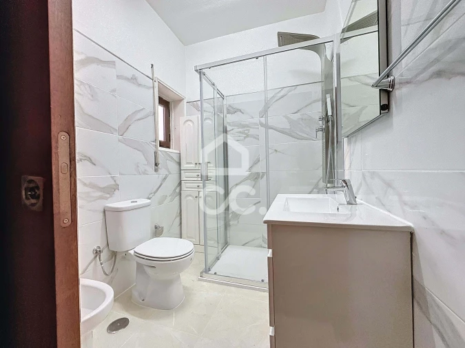 Moradia T3 para Venda em Santa Maria Maior Foto 12