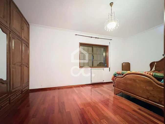 Moradia T3 para Venda em Santa Cruz/Trindade e Sanjurge Foto 10