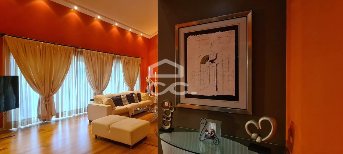 Moradia T6 para Venda em Santa Maria Maior Foto 7