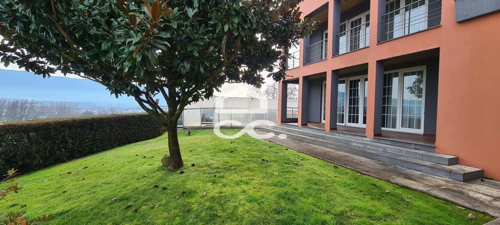 Moradia T6 para Venda em Santa Maria Maior Foto 5