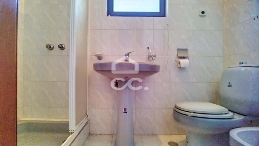 Moradia T5 para Venda em Redondelo Foto 11