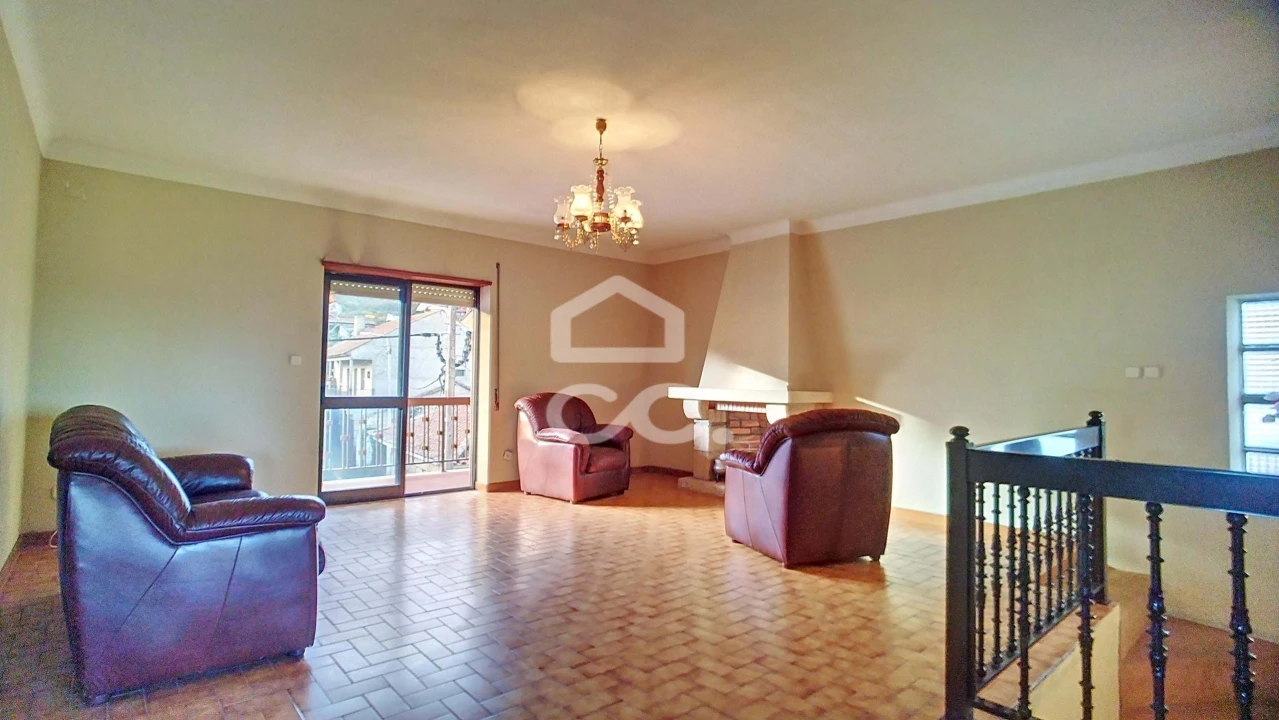 Moradia T5 para Venda em Redondelo Foto 18