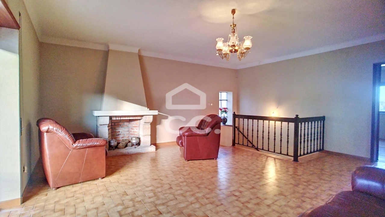 Moradia T5 para Venda em Redondelo Foto 23