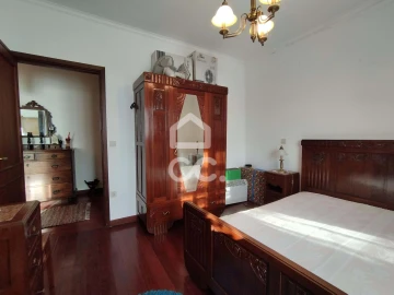 Moradia T3 para Venda em Santo Estêvão