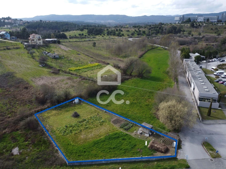 Terreno para Venda em Santa Maria Maior Foto 1