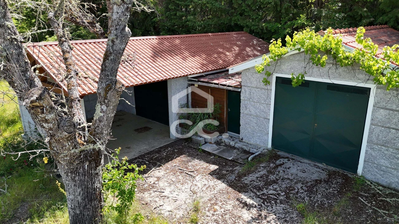 Quinta T3 para Venda em Aguas Frias Foto 29