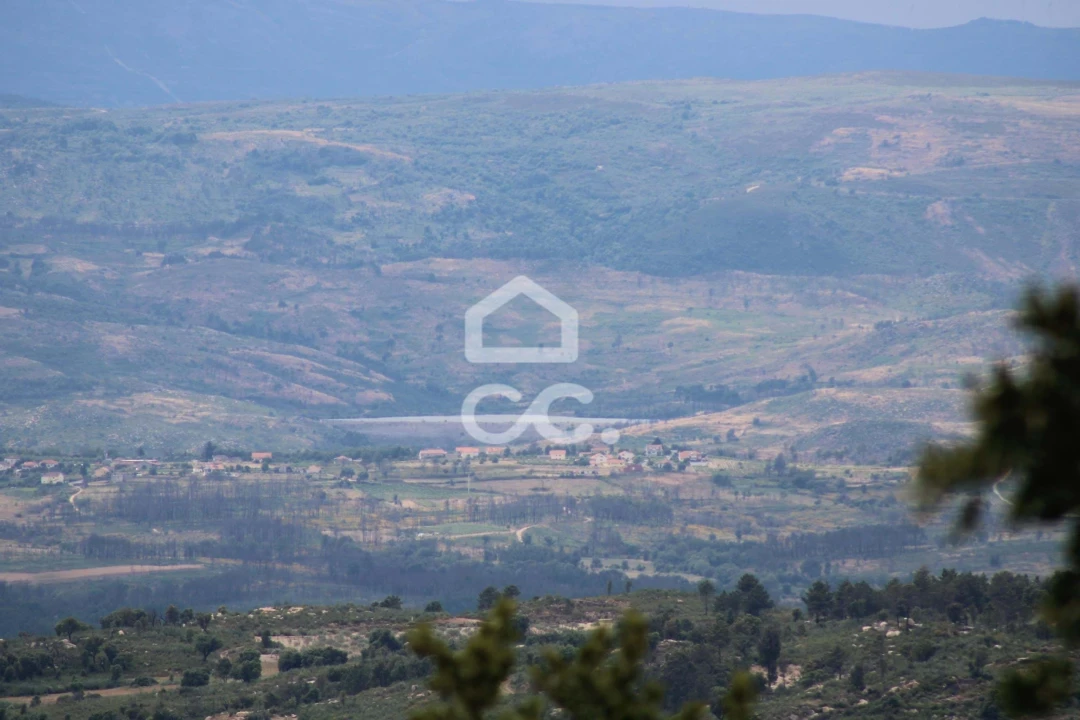 Quinta T3 para Venda em Aguas Frias Foto 30