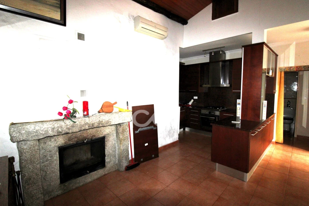 Quinta T3 para Venda em Aguas Frias Foto 28