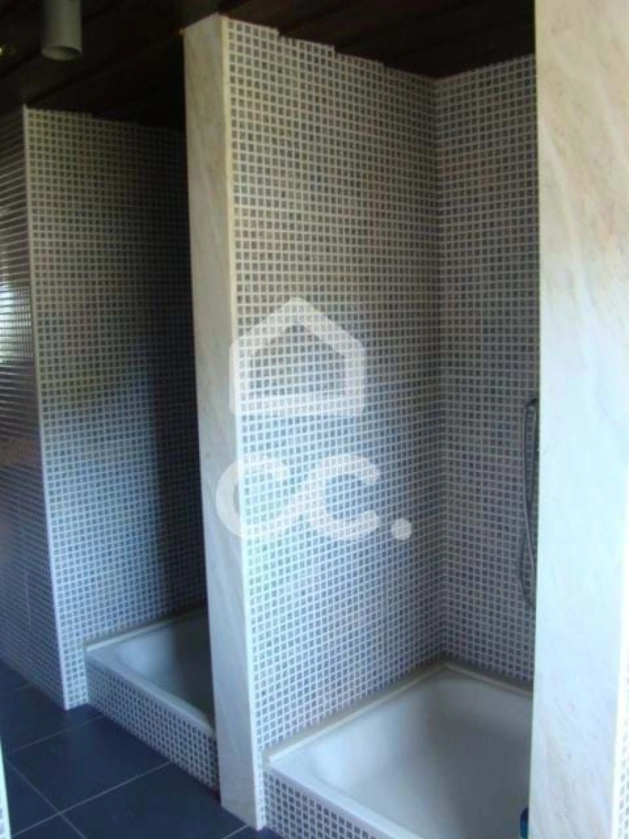 Armazém para Venda em Santa Cruz/Trindade e Sanjurge Foto 9