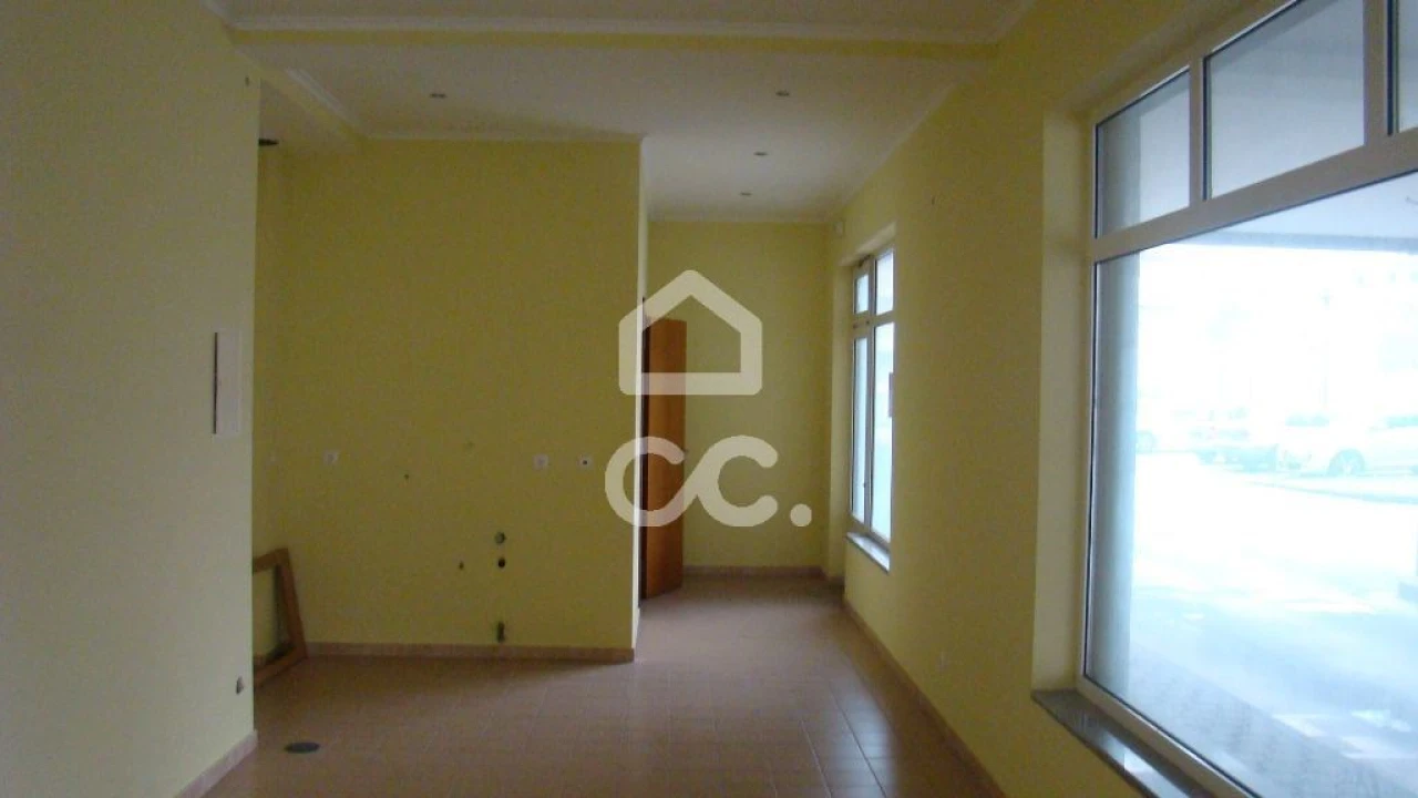 Negócio para Venda em Santa Maria Maior Foto 2