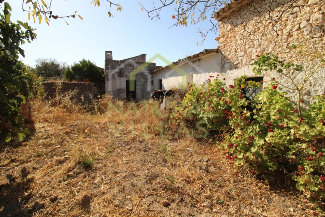 Terreno Misto para Venda em Conceição e Estoi Foto 1