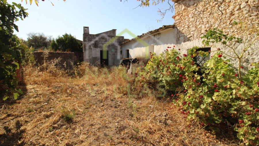 Terreno Misto para Venda em Conceição e Estoi