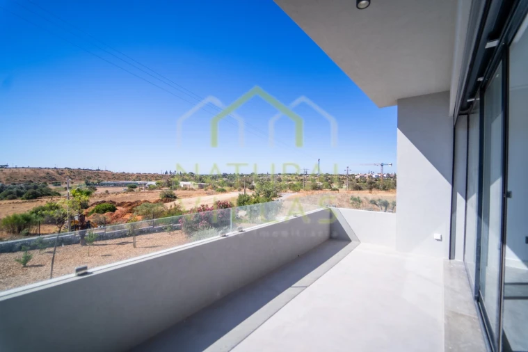 Moradia T5 para Venda em Quarteira Foto 15