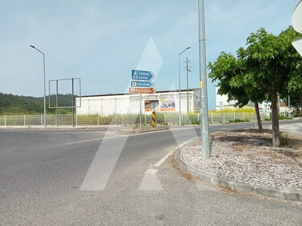 Moradia T3 para Venda em Maiorga Foto 9