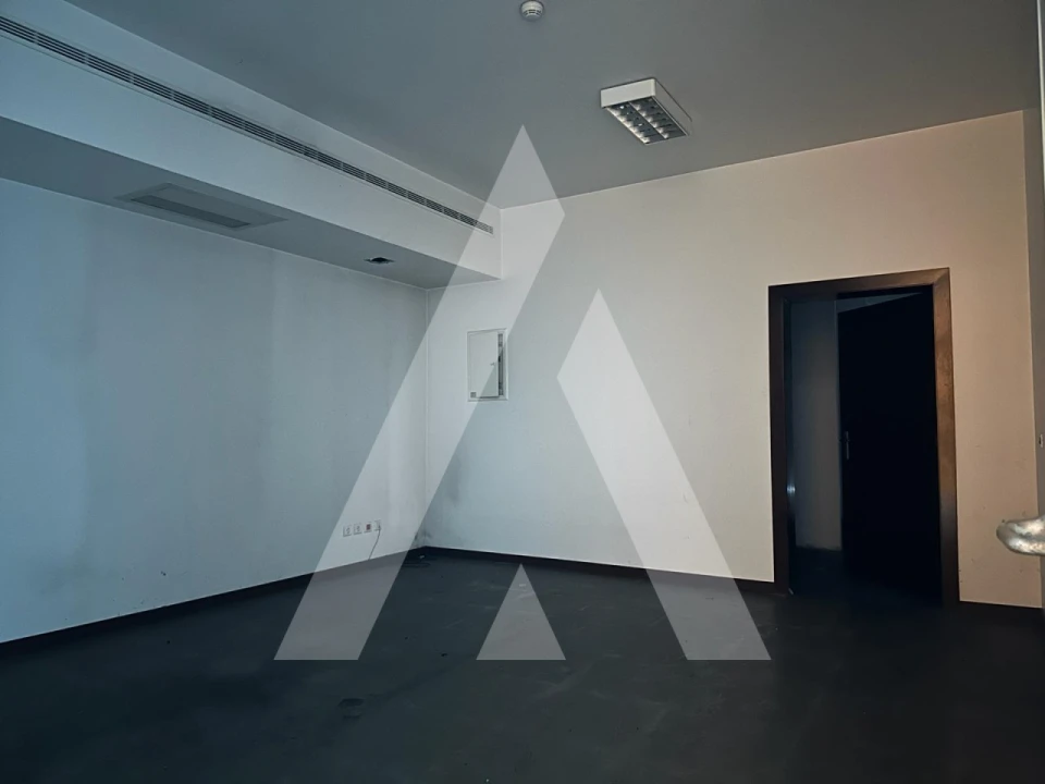 Escritório para Arrendamento em Torres Novas (Santa Maria, Salvador e Santiago) Foto 8