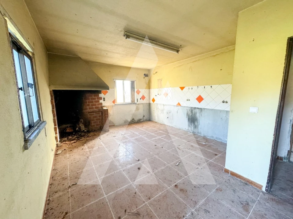 Moradia T3 para Venda em Almoster Foto 5