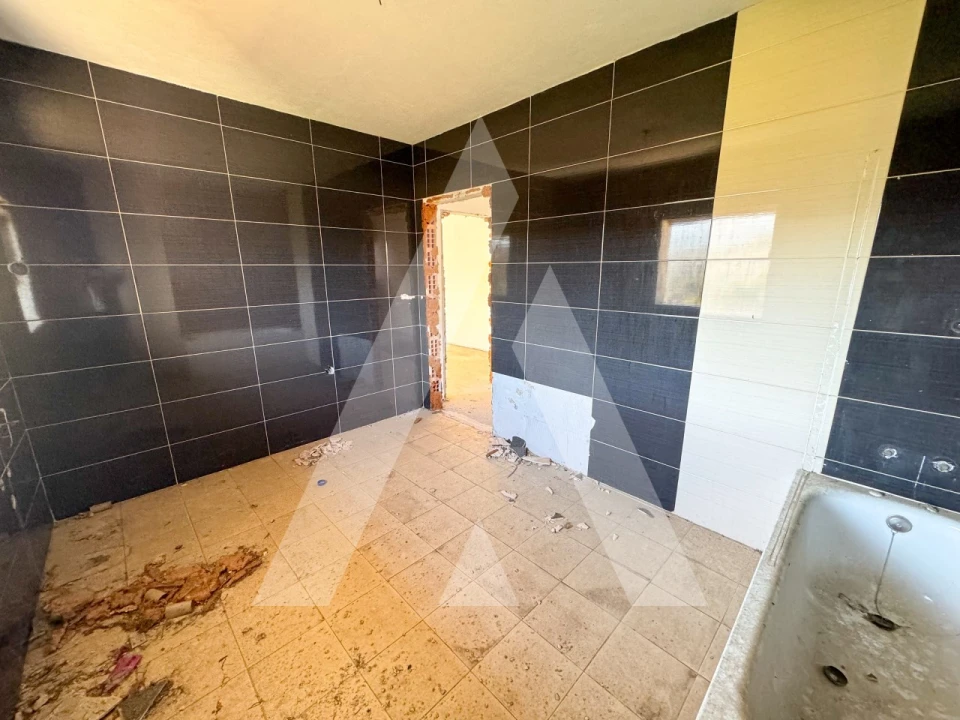 Moradia T3 para Venda em Almoster Foto 18