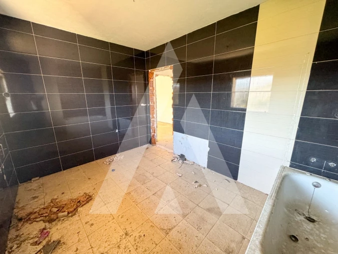 Moradia T3 para Venda em Almoster Foto 18