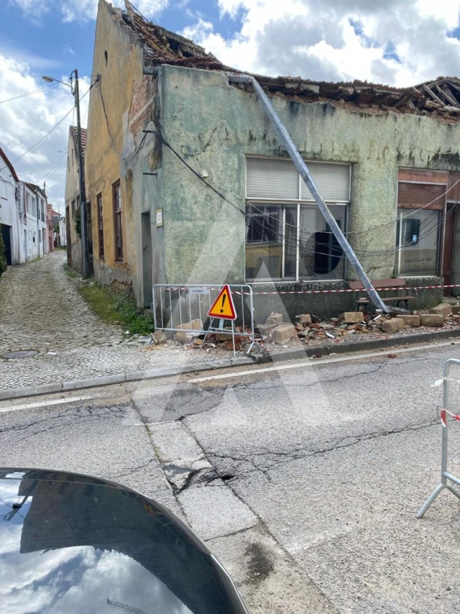 Prédio para Venda em Monte Real e Carvide Foto 7