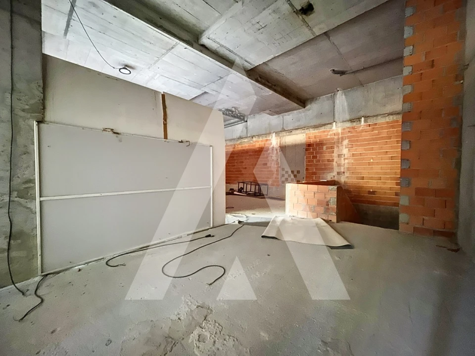 Loja para Arrendamento em Leiria, Pousos, Barreira e Cortes Foto 8