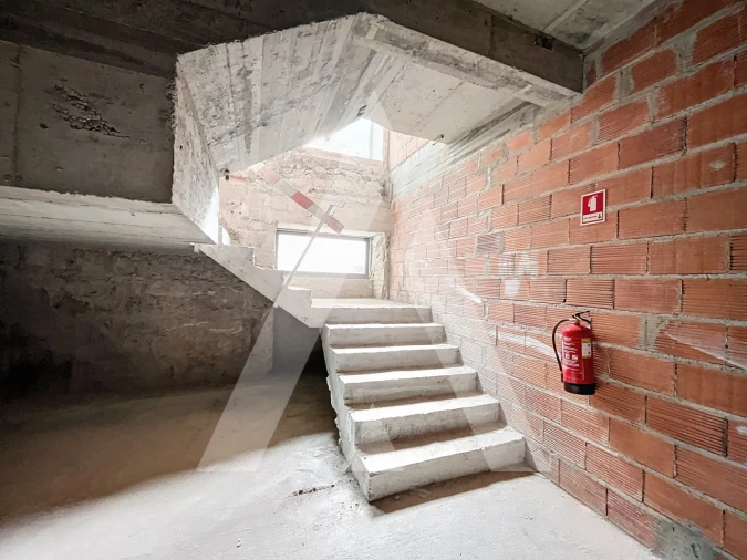 Loja para Arrendamento em Leiria, Pousos, Barreira e Cortes Foto 12