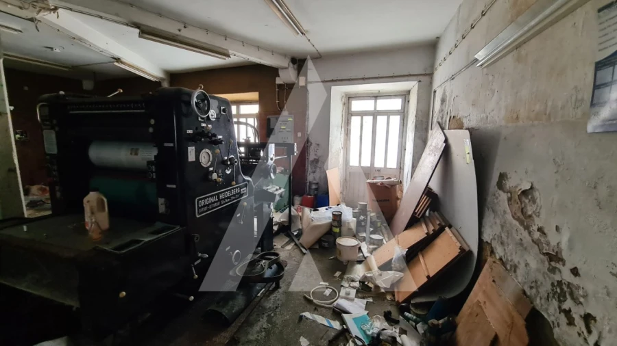 Prédio para Venda em Buarcos Foto 8