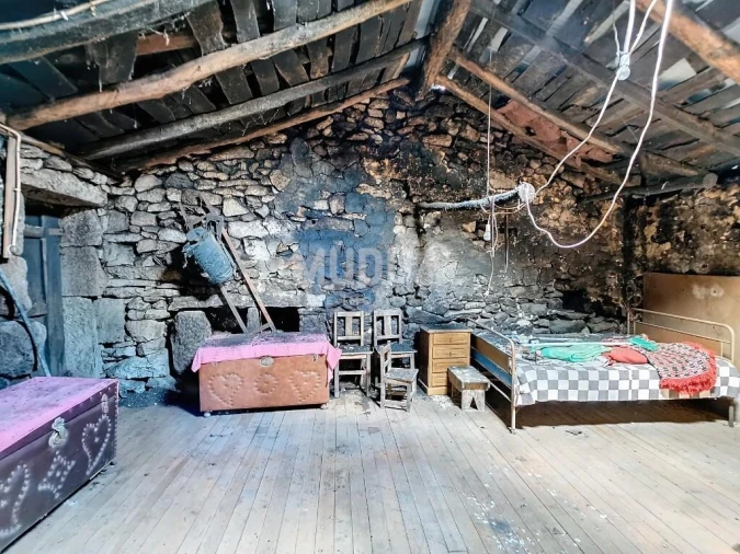 Moradia T3 para Venda em Nogueira da Montanha Foto 6