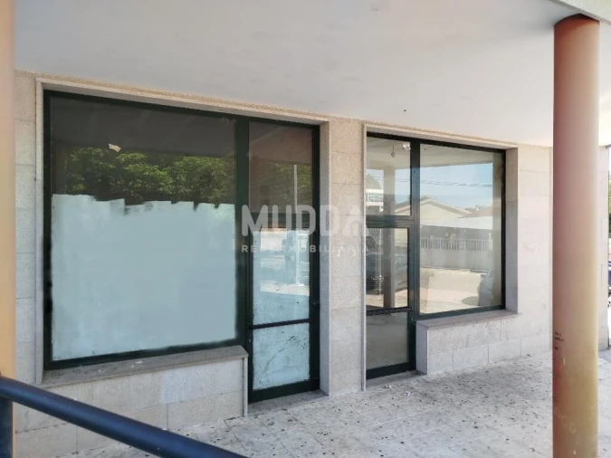 Loja para Venda em Vale de Anta Foto 2