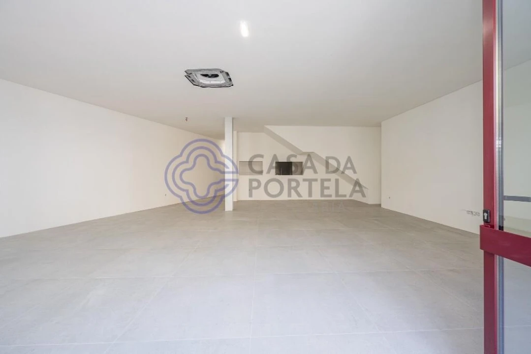 Loja para Venda em Matosinhos e Leça da Palmeira Foto 2